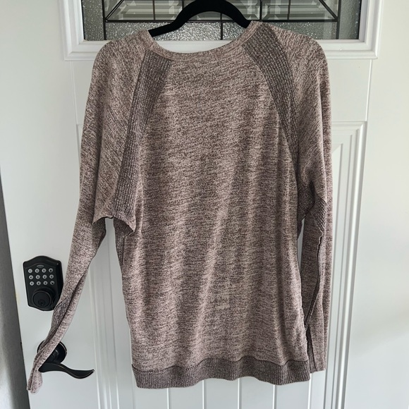 Women's V-Neck Sweater in Taupe - Picture 3 of 3